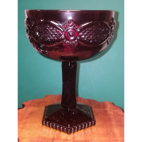 Avon 1876 Cape Cod Ruby Red Collection Coup Cocktail Glass / Altar Chalice - Picture 2 of 3